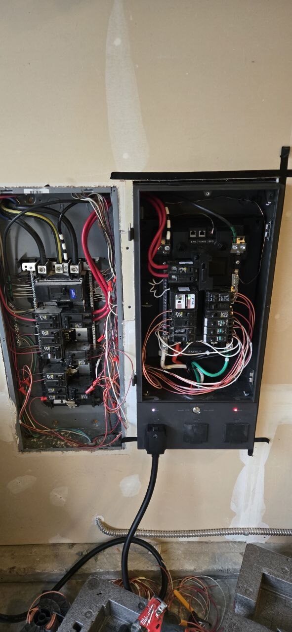 Panel interior showing feeders and main breaker after upgrade, Vancouver WA